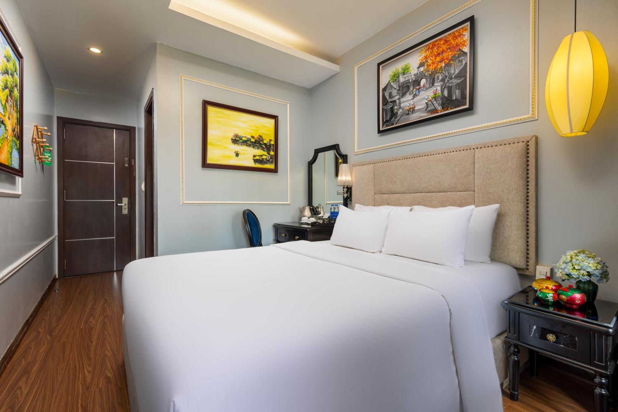 Golden Khách sạn 4*